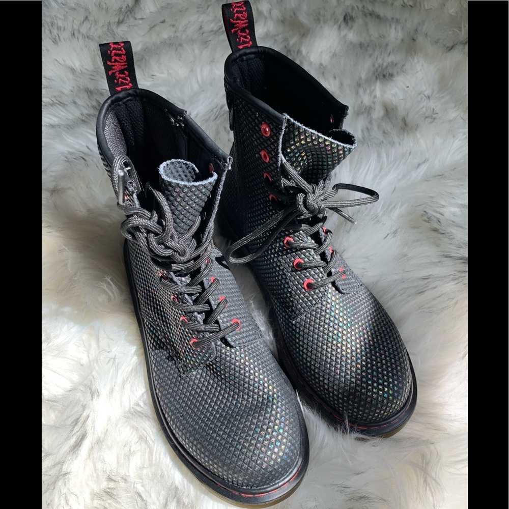Dr. martens